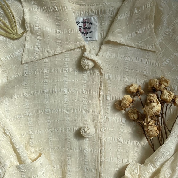 Vintage oversized Fall autumn sheer beige button down top - Picture 7 of 17